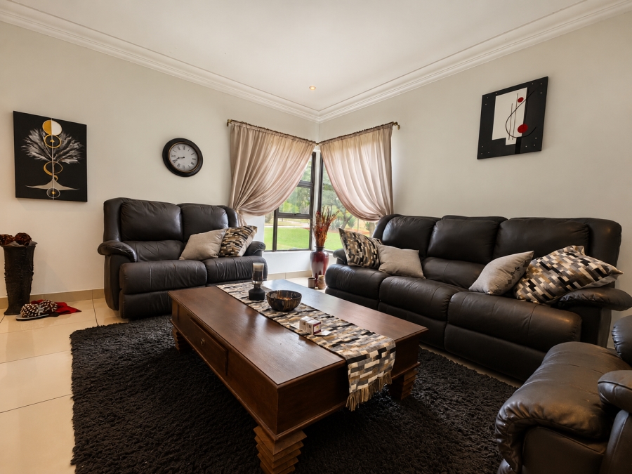 4 Bedroom Property for Sale in Buffelspoort Eco Estate North West